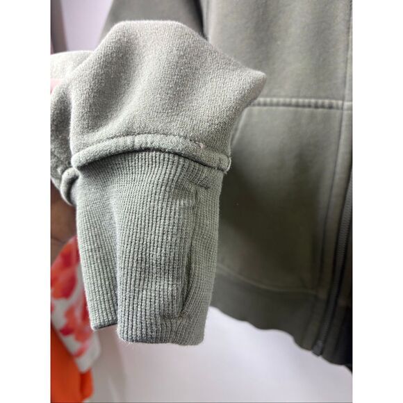 Lululemon Full Zip Scuba Hooded Cropped Oversized in Army Green Size M/L - Picture 4 of 9